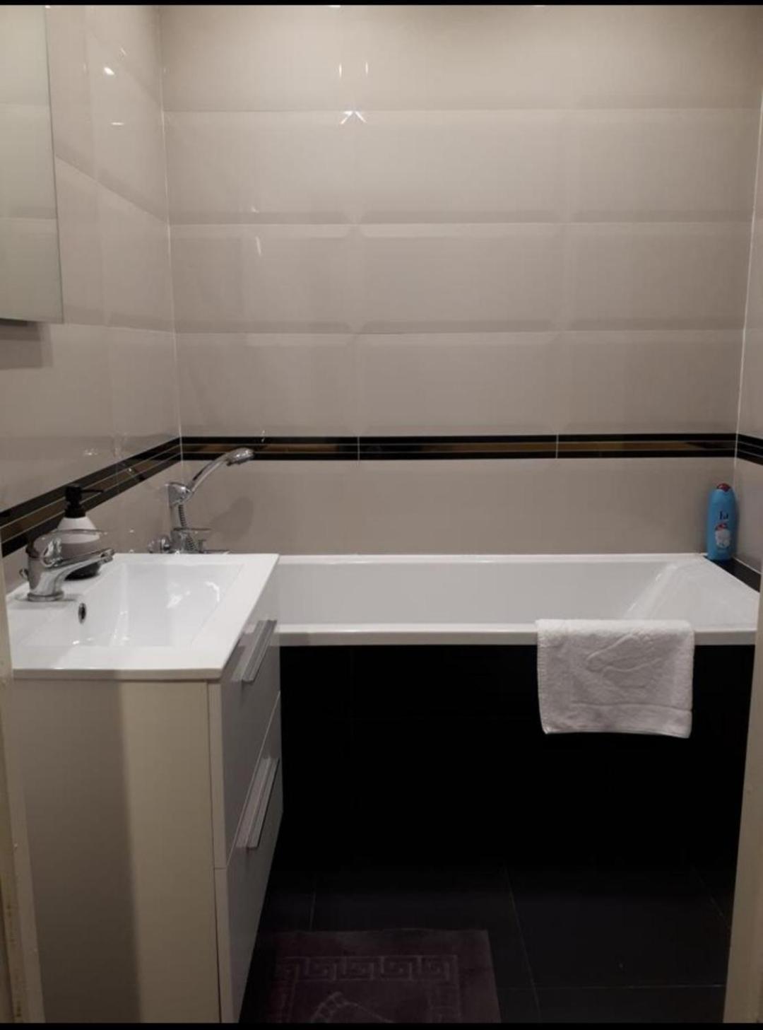 Apartament Blisko Centrum Miasta Зелена Гура Екстер'єр фото